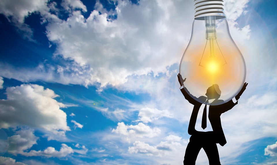 專家預測未來光伏發電的成本將下降到一毛左右